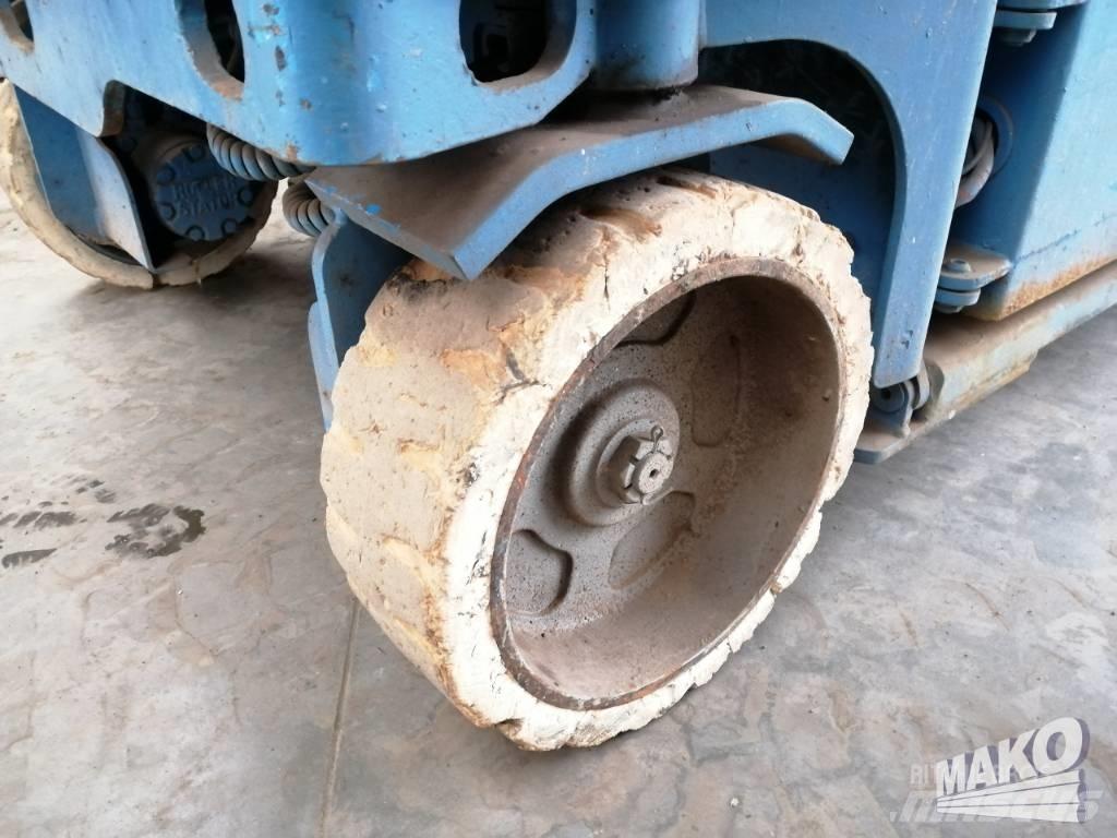 Genie GS 2046 Підйомники-ножиці