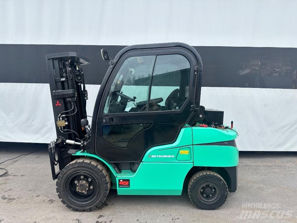 Mitsubishi FD 35 N Дизельні навантажувачі