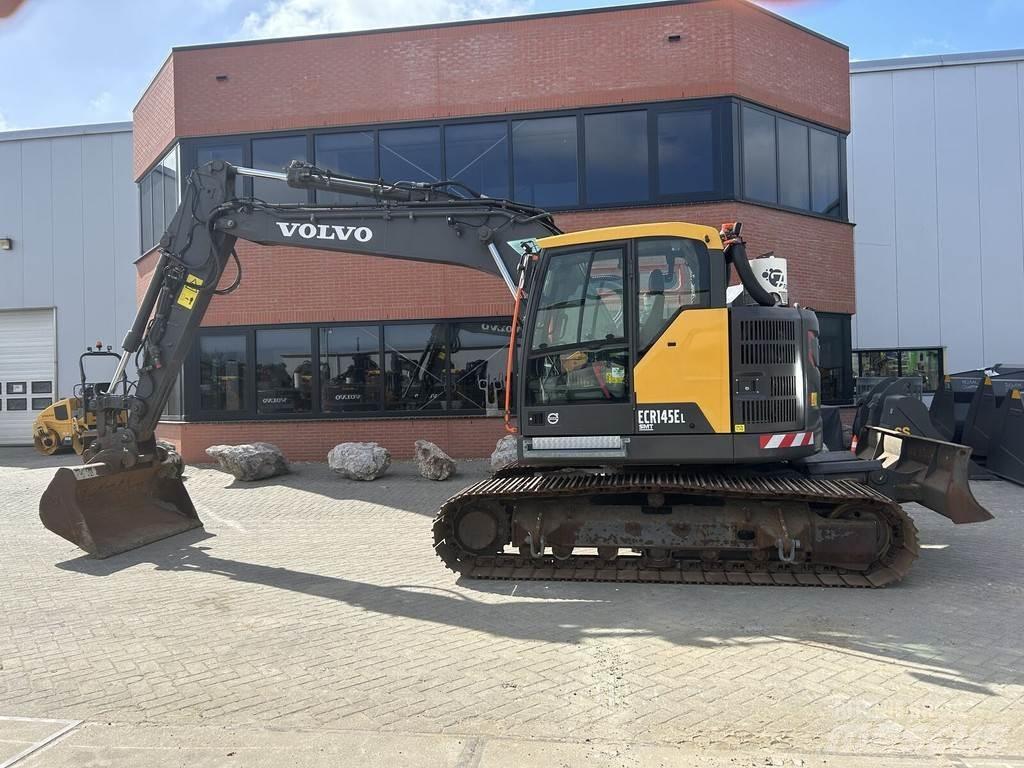 Volvo ECR145 Гусеничні екскаватори