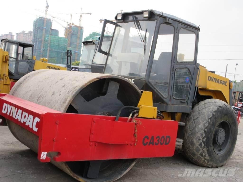 Dynapac CA 30 D Грунтові котки