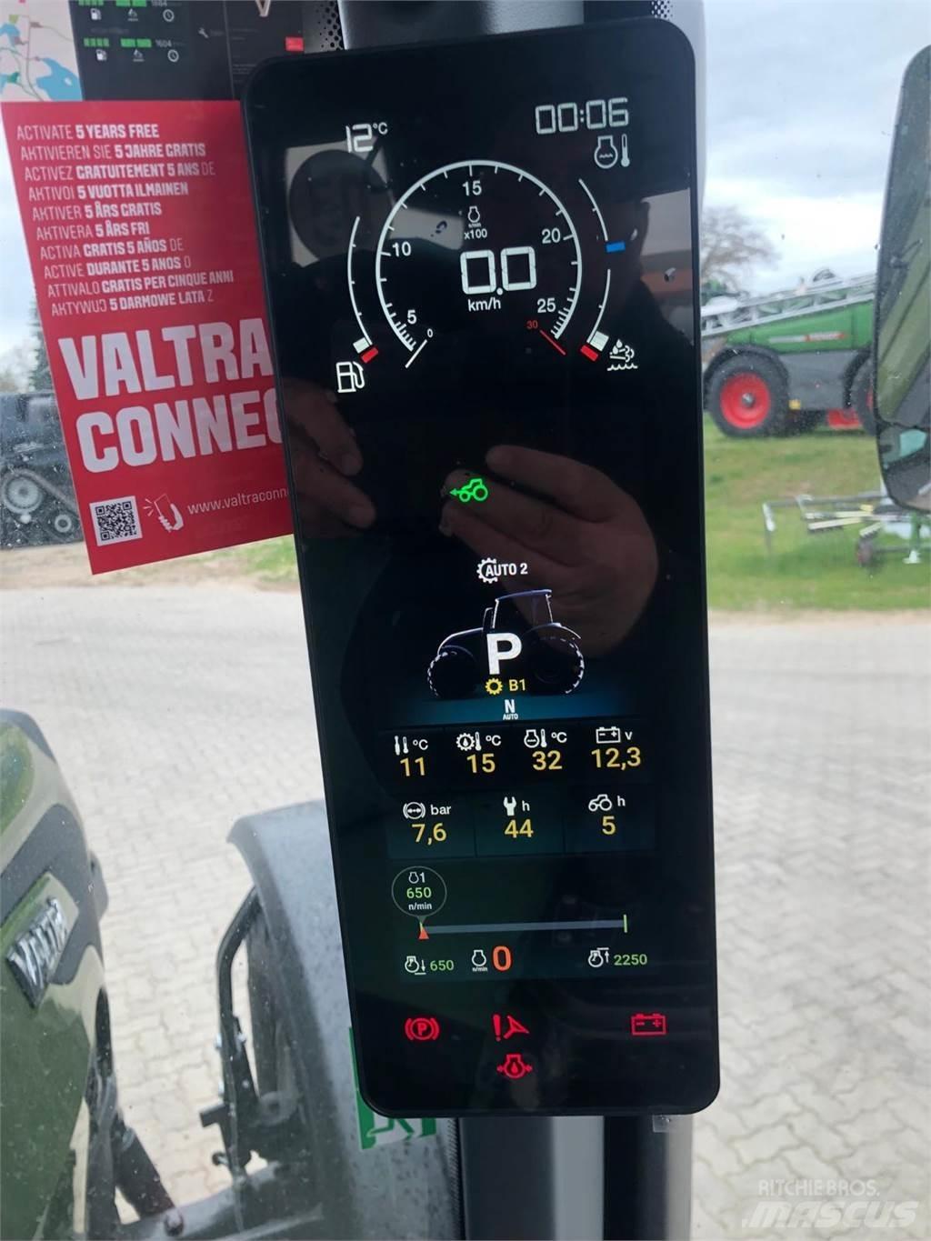 Valtra T175EA Трактори