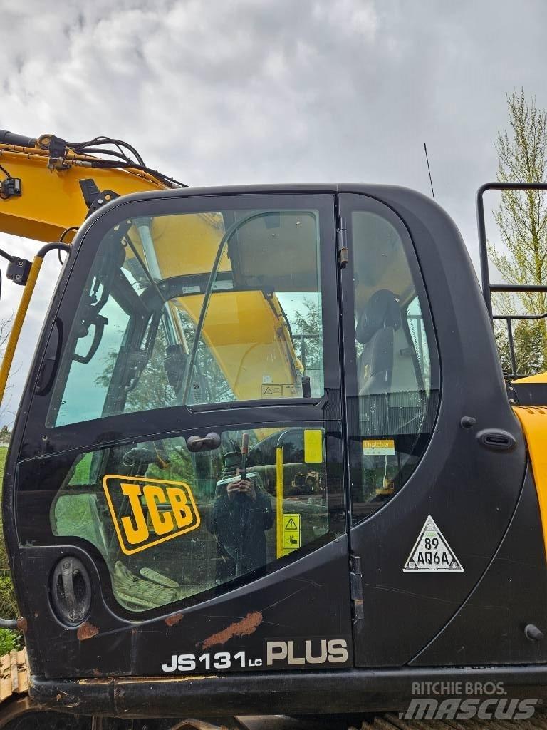 JCB JS 131 LC Гусеничні екскаватори