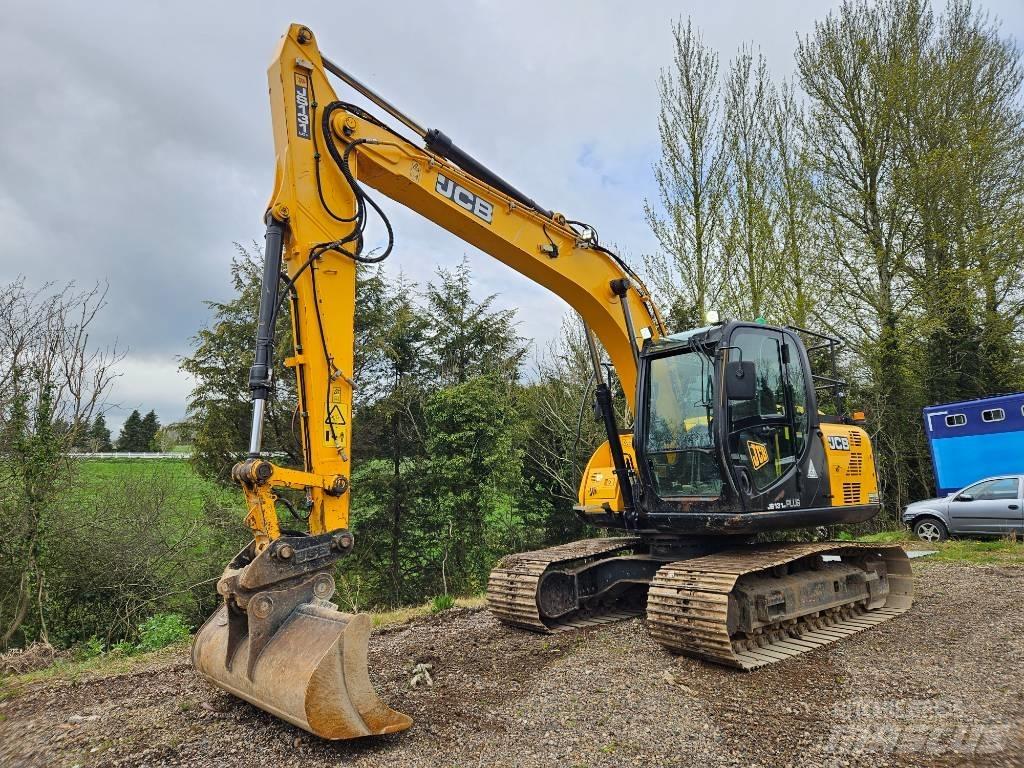 JCB JS 131 LC Гусеничні екскаватори