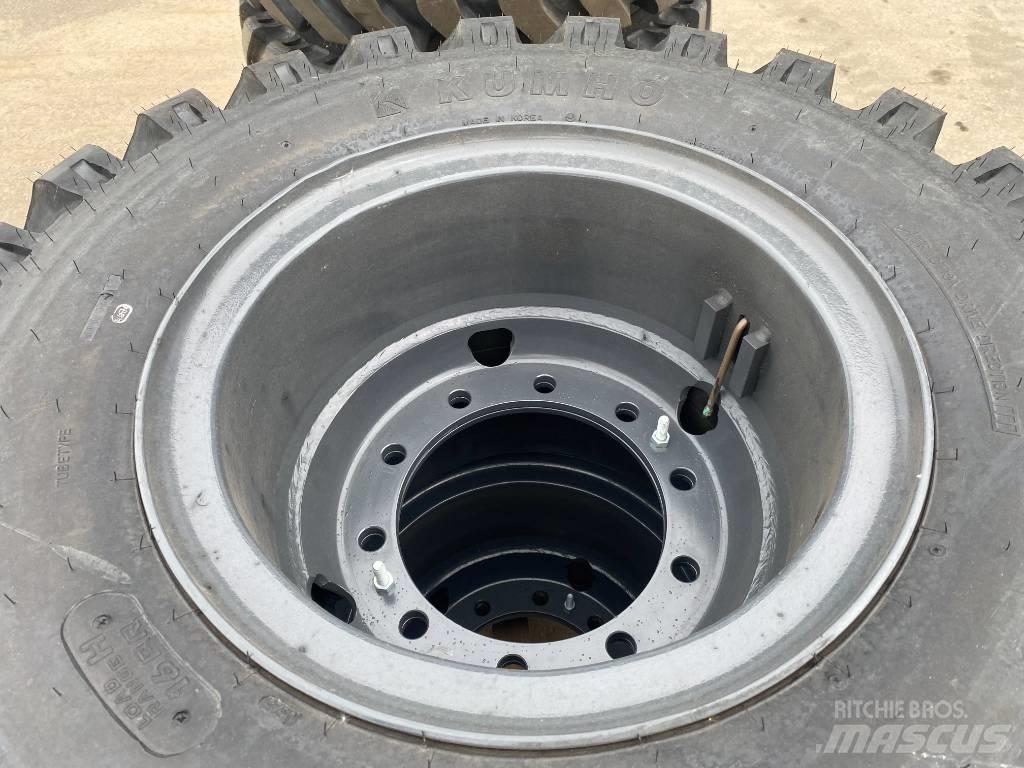 Kumho 10,00-20 Шини
