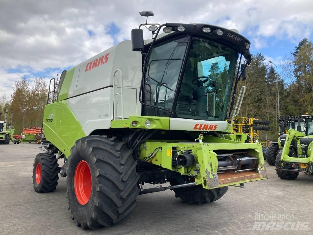 CLAAS Tucano 570 Зернозбиральні комбайни
