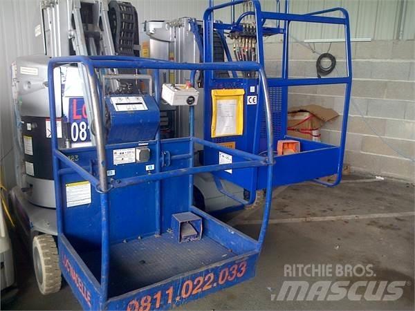 JLG TOUCAN 861 Вертикальні щоглові підйомники