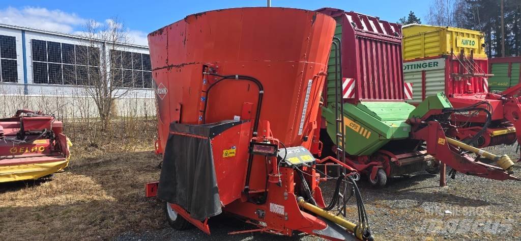 Kuhn EuroMix I Завантажувачі змішувальних машин