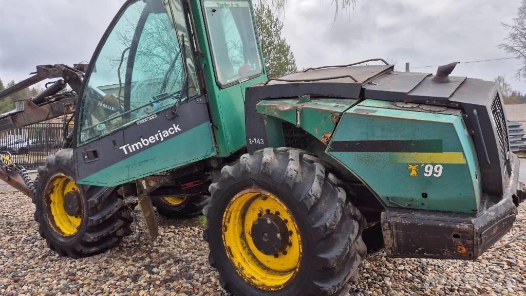 John Deere 870B Харвестери