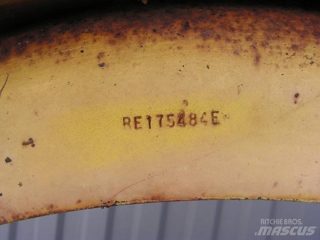 John Deere 8100 Колеса