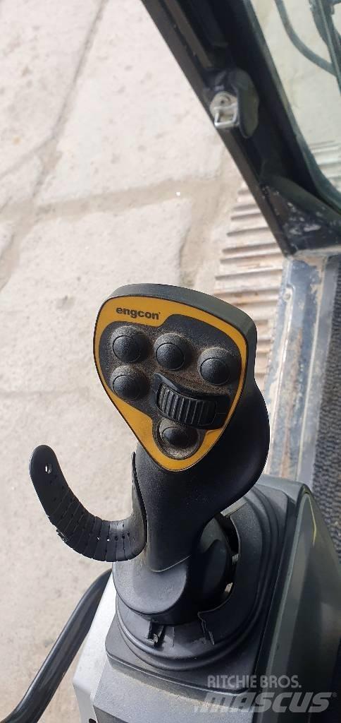 CAT 330 FLN Екскаватори з великим вилітом