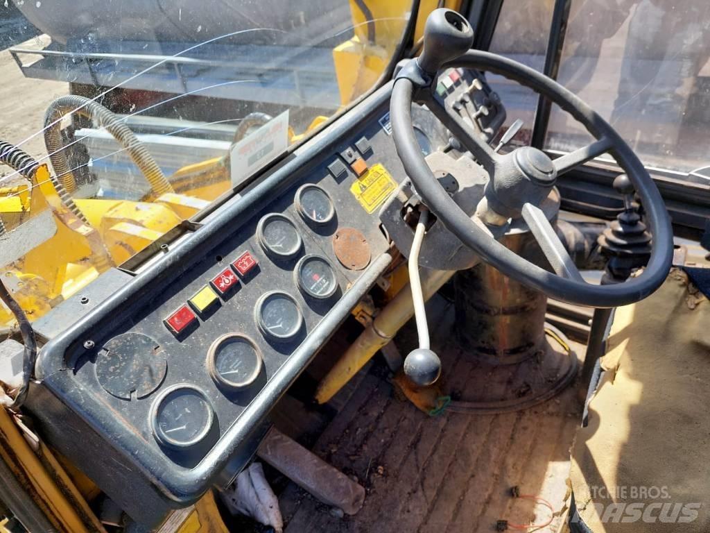 Hanomag 35D Фронтальні навантажувачі