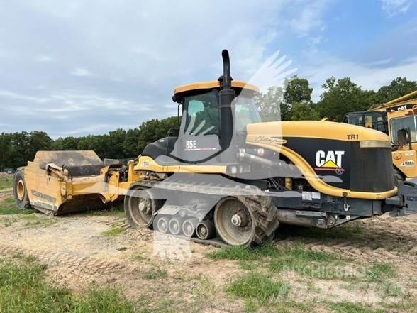 CAT CH85E Трактори