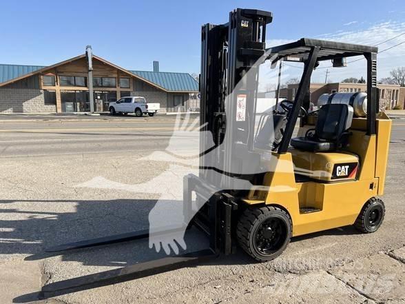 CAT GC40KSTR Дизельні навантажувачі