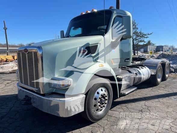 Peterbilt 567 Тягачі