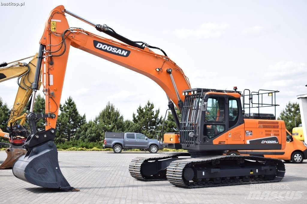 Doosan DX 225 LC-5 Гусеничні екскаватори