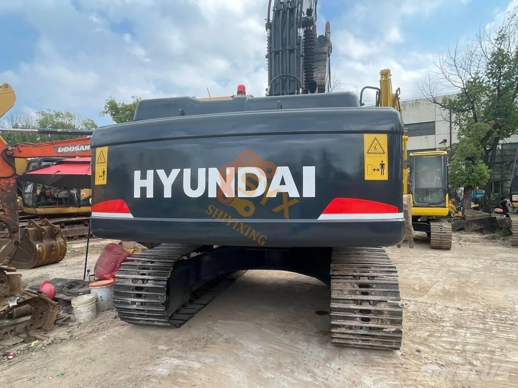 Hyundai 220 Гусеничні екскаватори