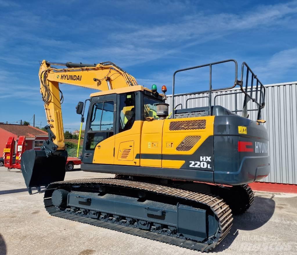 Hyundai HX 220 L Гусеничні екскаватори