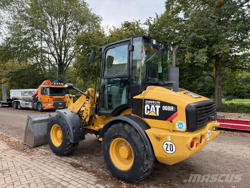 CAT 908H Фронтальні навантажувачі