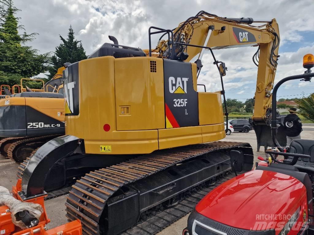 CAT 325 FL CR Гусеничні екскаватори