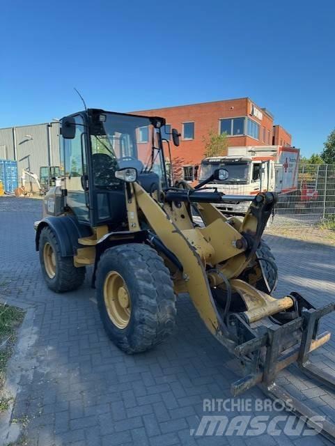 CAT 908 H Фронтальні навантажувачі