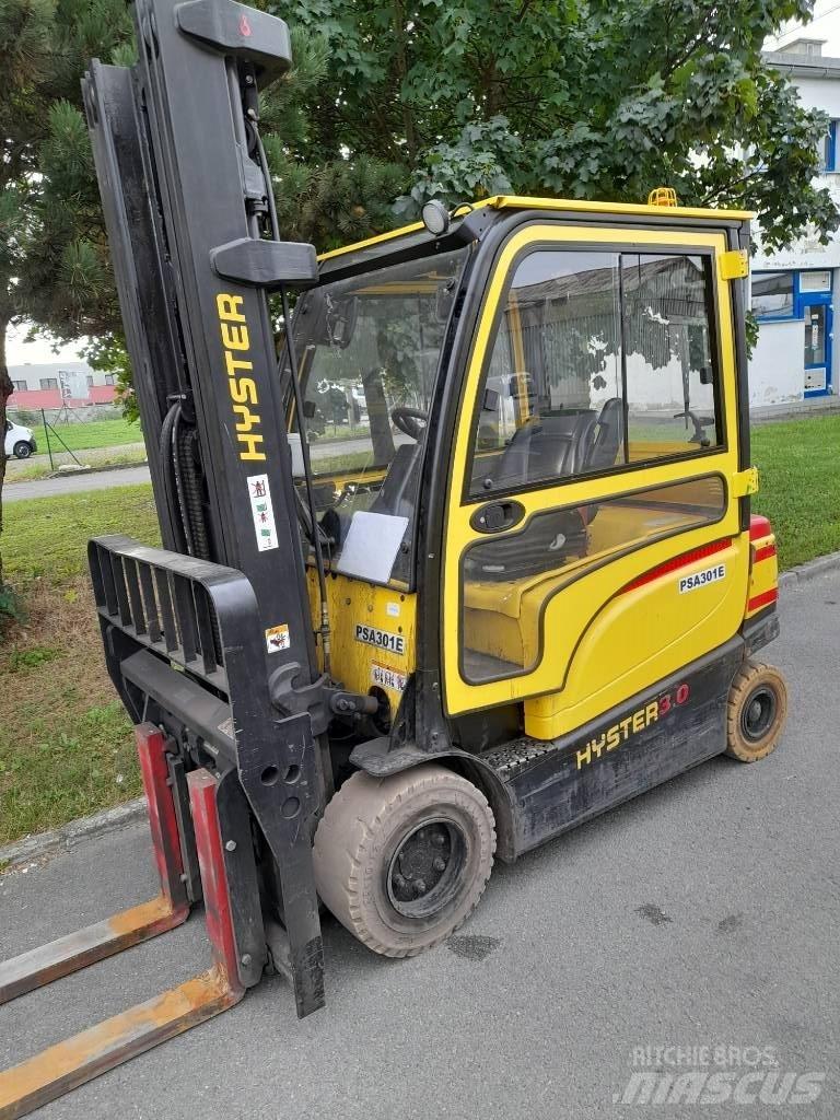 Hyster J3.0XN Електронавантажувачі