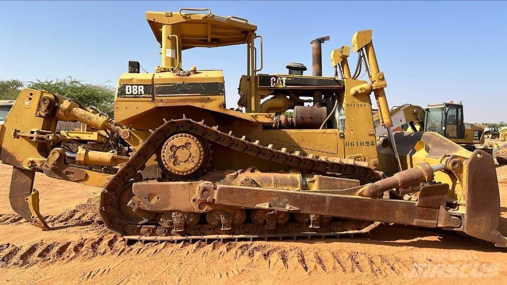 CAT D8R Гусеничні бульдозери