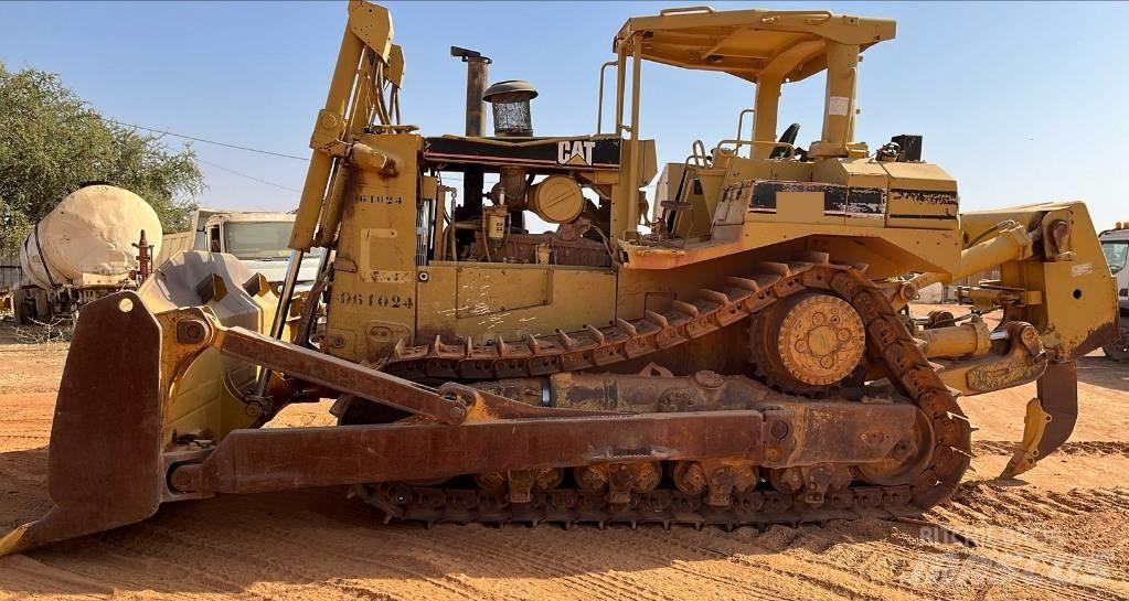 CAT D8R Гусеничні бульдозери