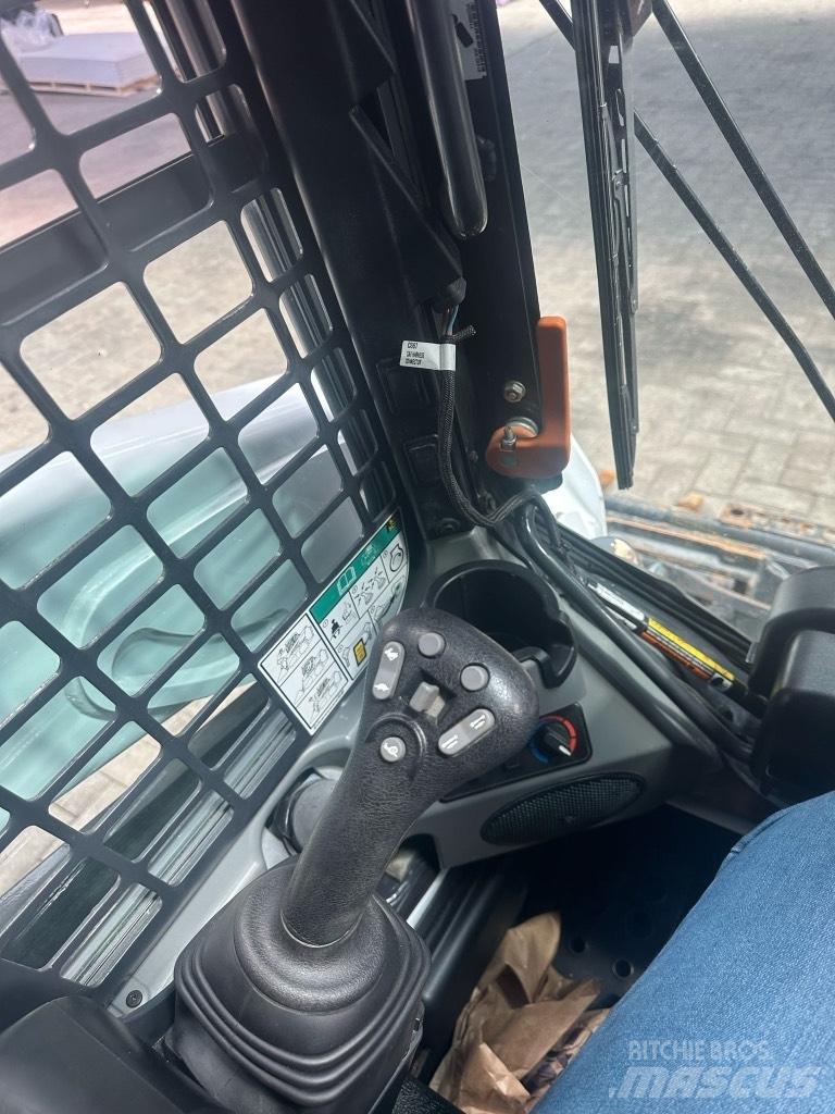 Bobcat T 590 Міні-навантажувачі