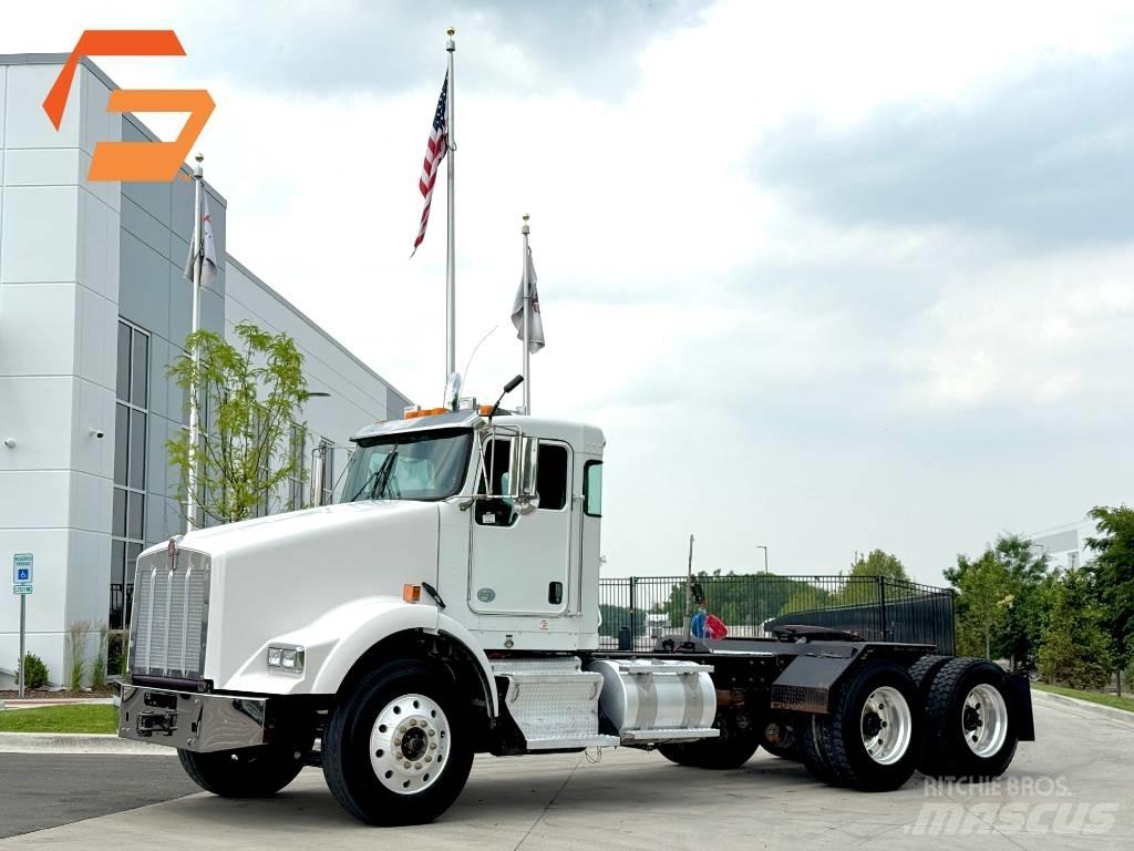Kenworth T800 Тягачі