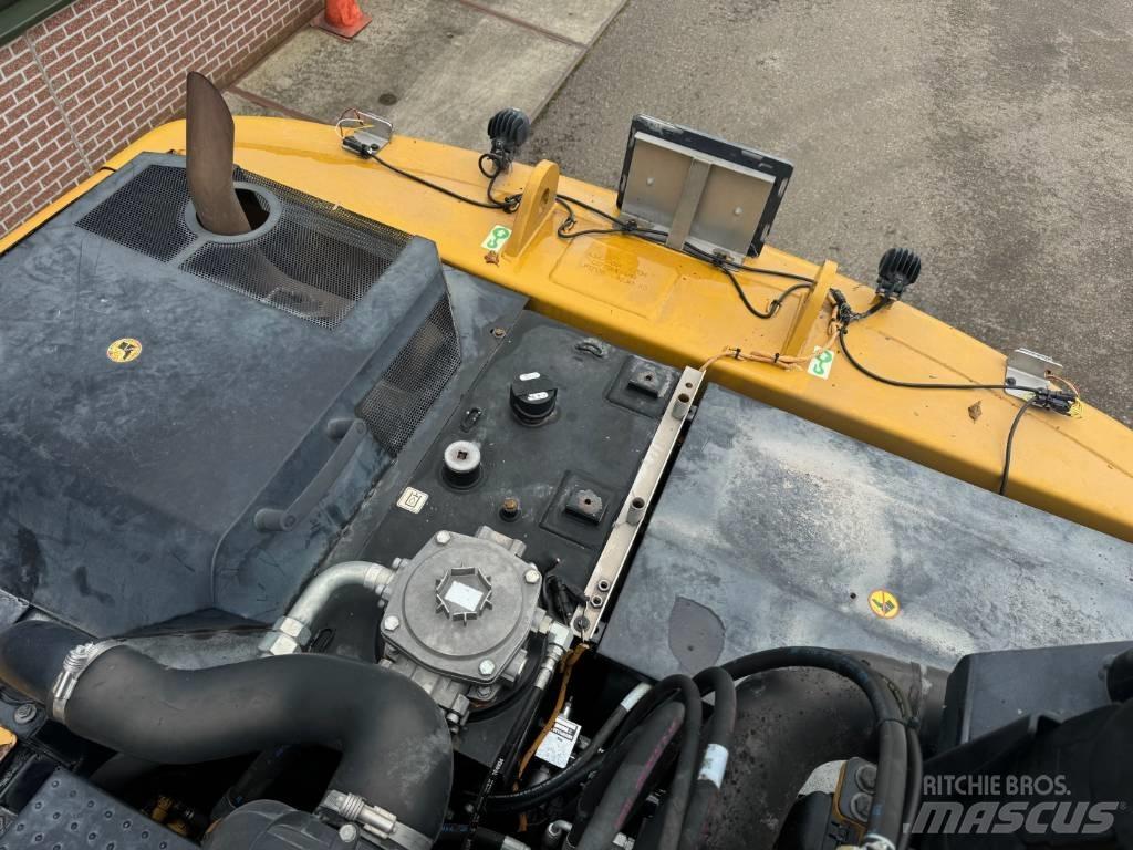 CAT MH3022 Перевантажувачі металобрухту/промислові навантажувачі