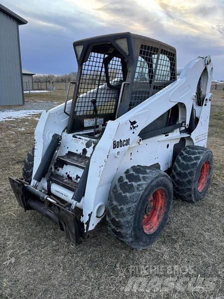 Bobcat S250 Міні-навантажувачі
