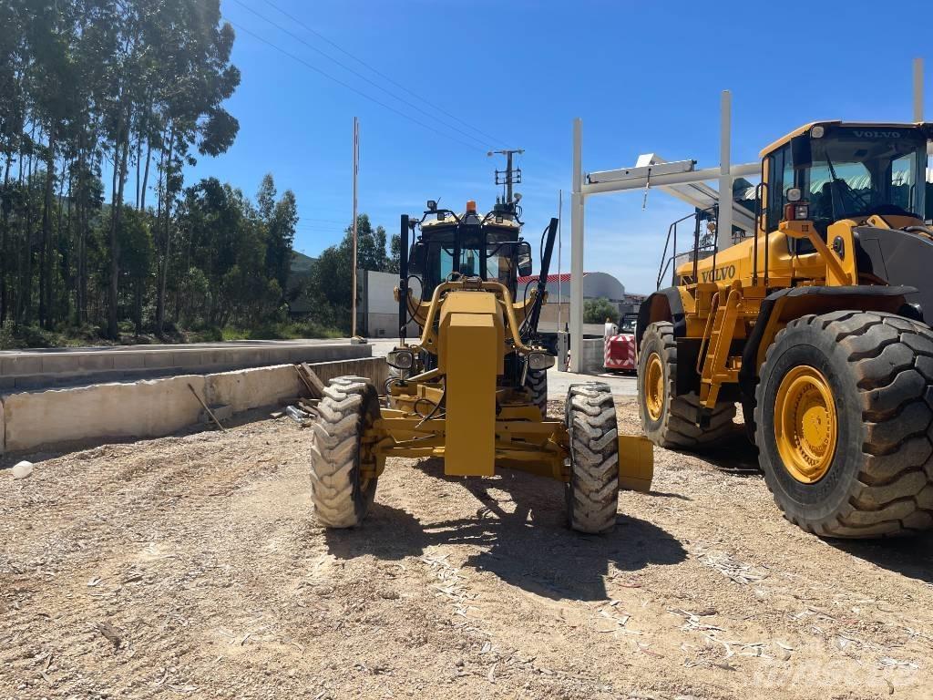 CAT 140 M Грейдери