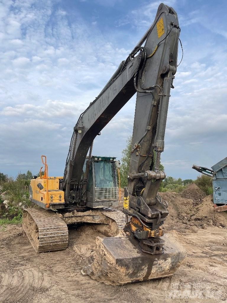 Volvo EC 210 C L Гусеничні екскаватори