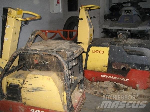 Dynapac LH700 Віброплити та вібротрамбовки