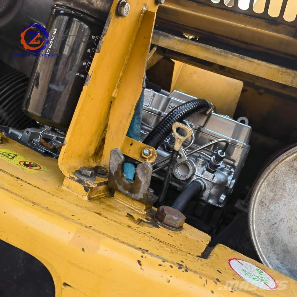 CAT 308 D Середні екскаватори 7т. - 12т.