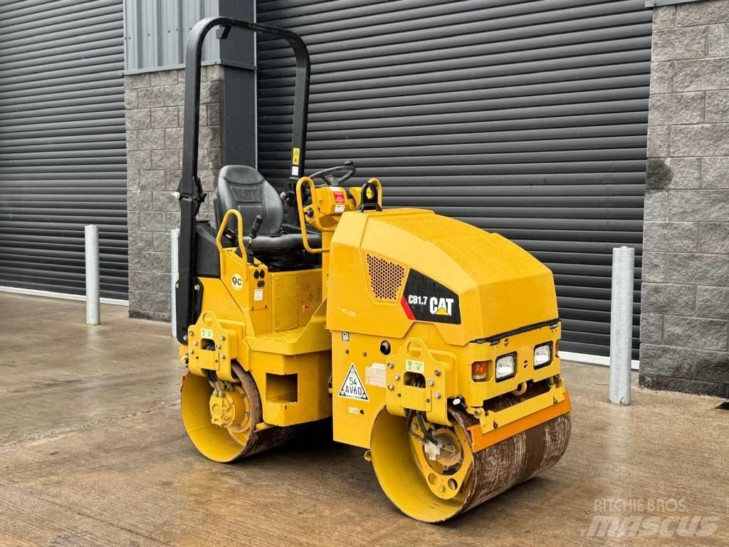 CAT CB 1.7 Котки тротуарні