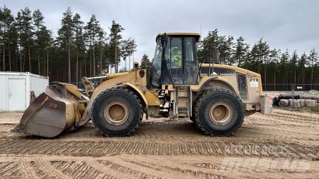 CAT 962H Фронтальні навантажувачі