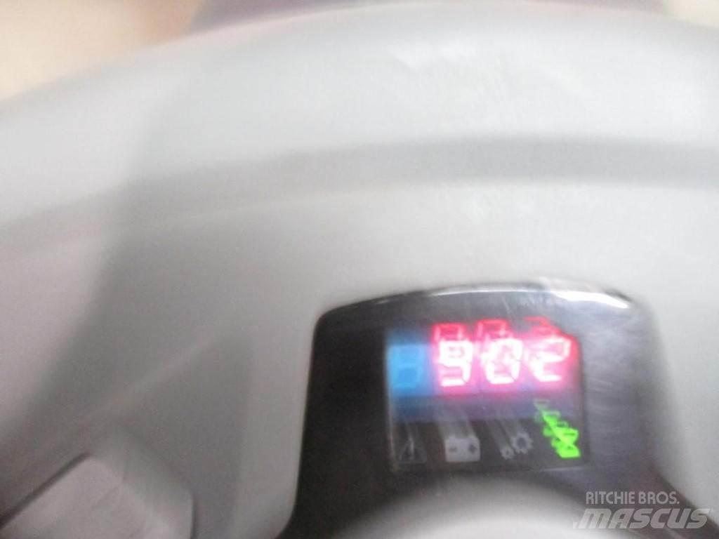 BT LWE 160 Штабелери
