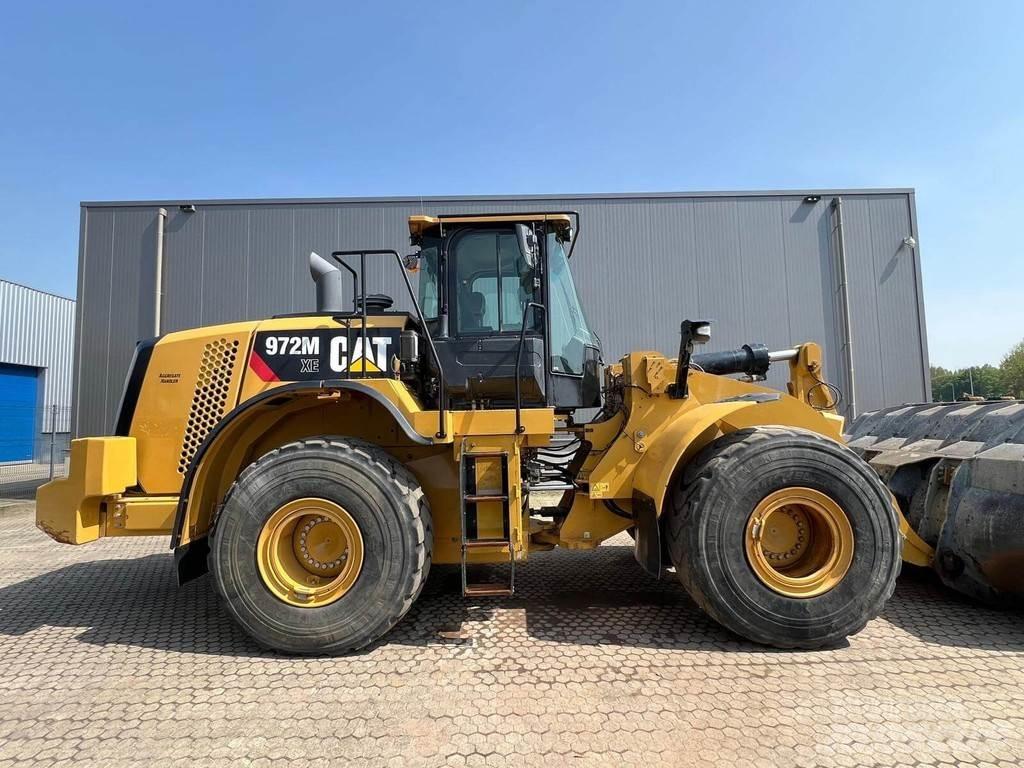 CAT 972M XE Фронтальні навантажувачі