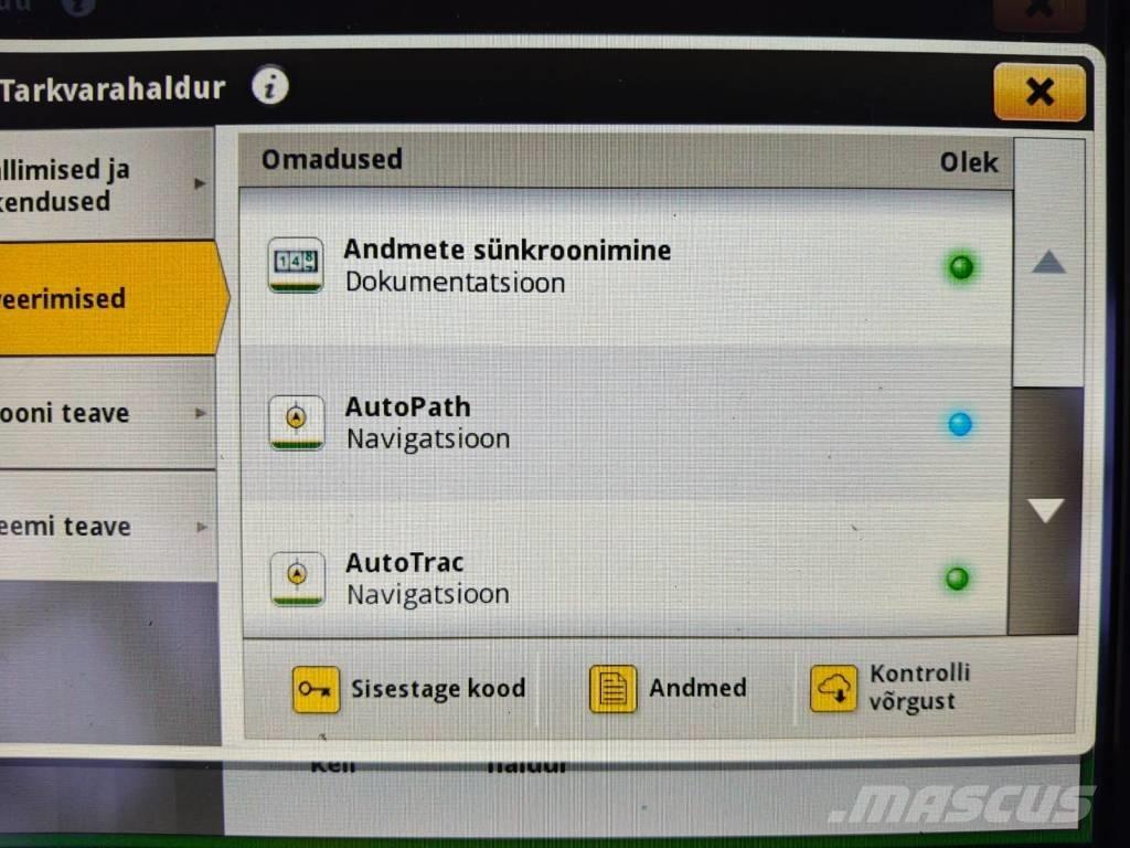 John Deere 6215 R Трактори