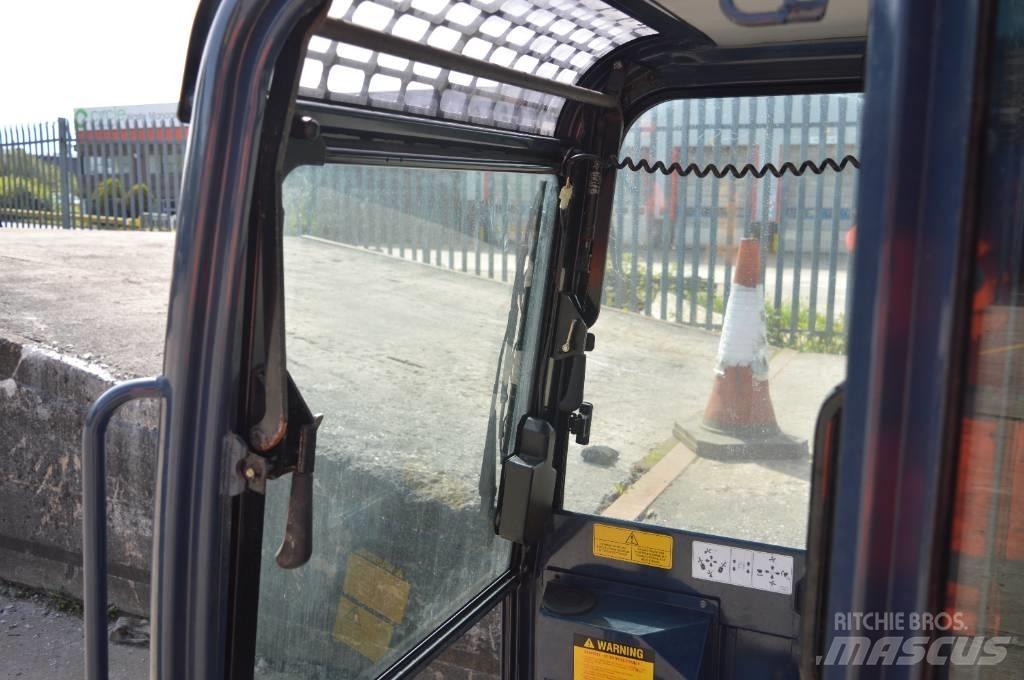 Hanix H 22 cab Міні-екскаватори < 7т