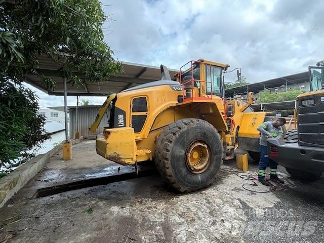 Volvo L 260 H Фронтальні навантажувачі