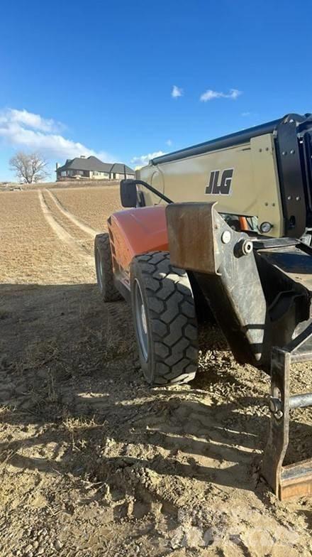 JLG 1255 Телескопічні навантажувачі