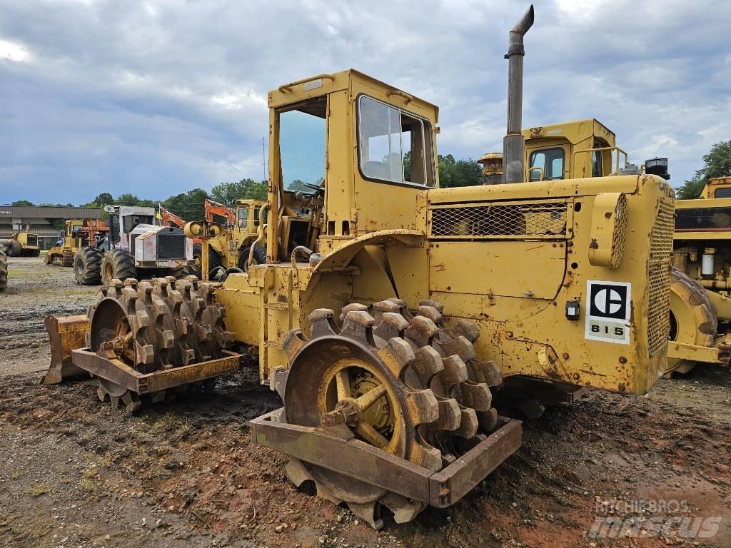 CAT 815 Ущільнювачі грунту