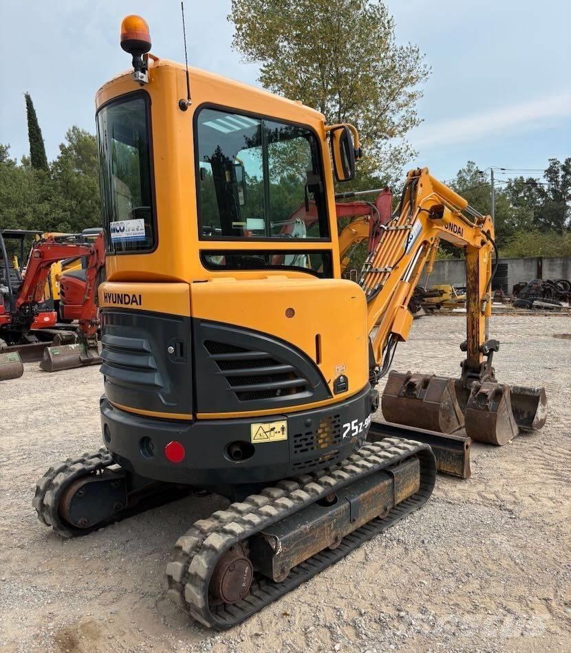 Hyundai R25Z-9 AK Міні-екскаватори < 7т