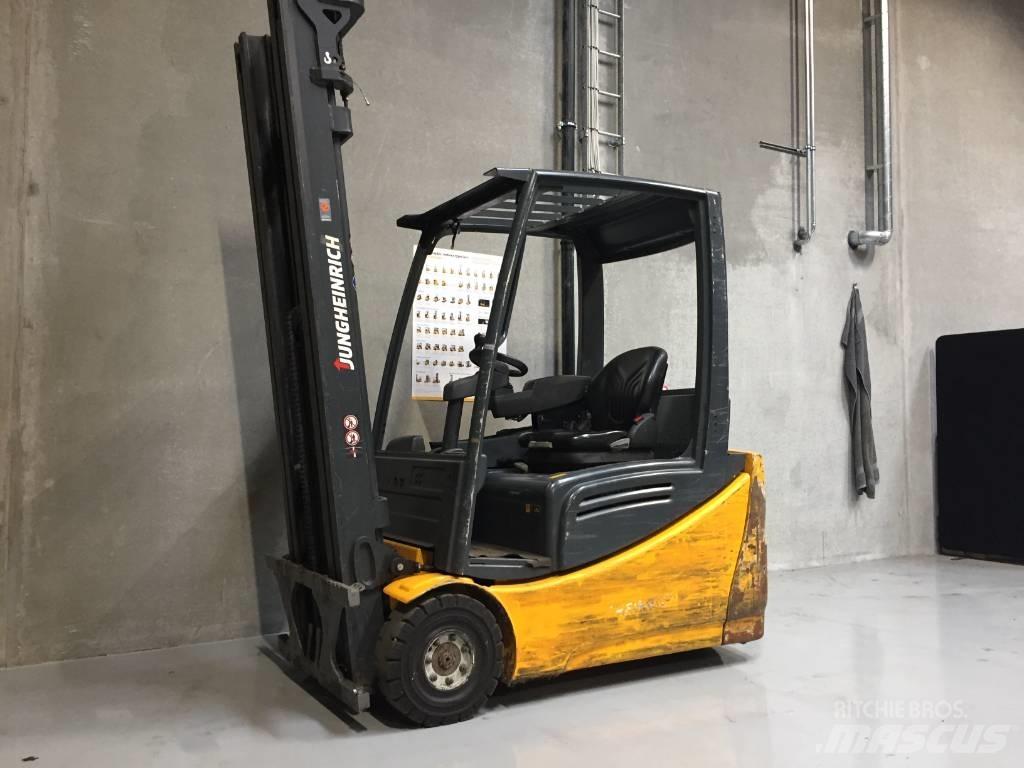 Jungheinrich EFG 216 Електронавантажувачі