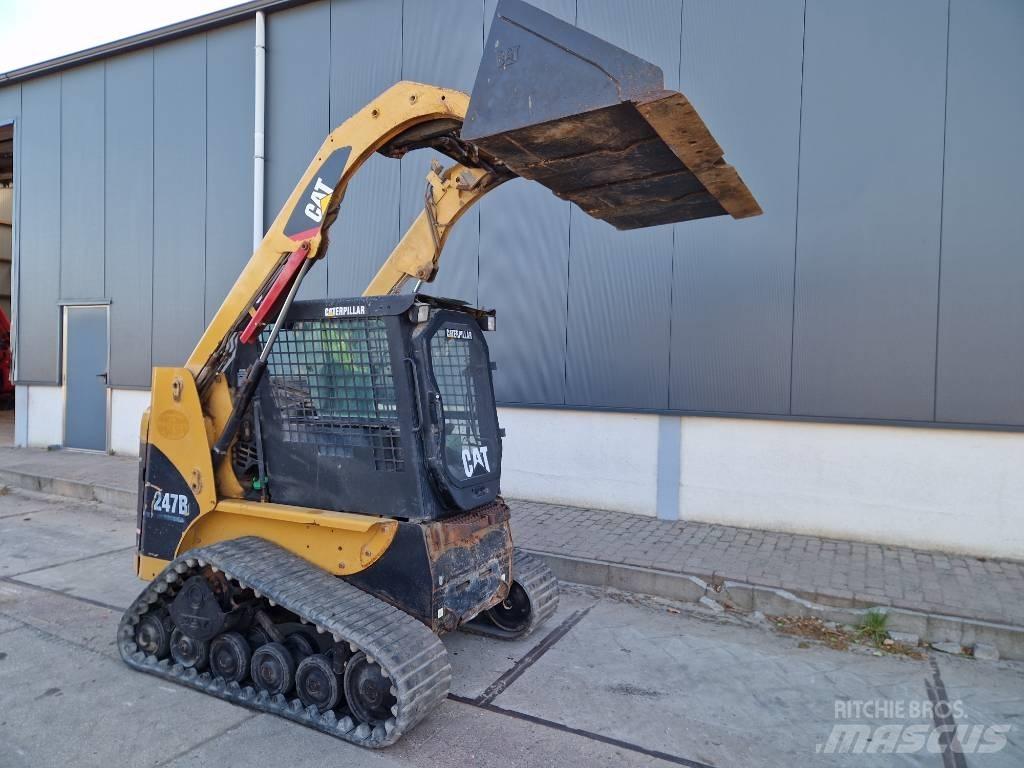 CAT 247 B Міні-навантажувачі