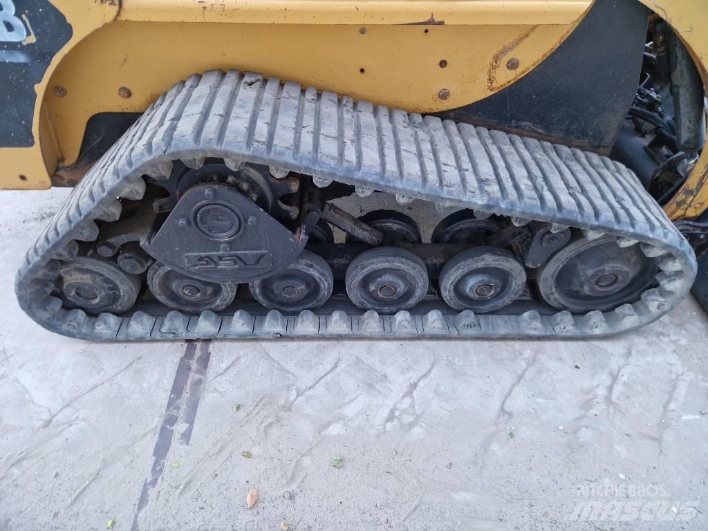 CAT 247 B Міні-навантажувачі