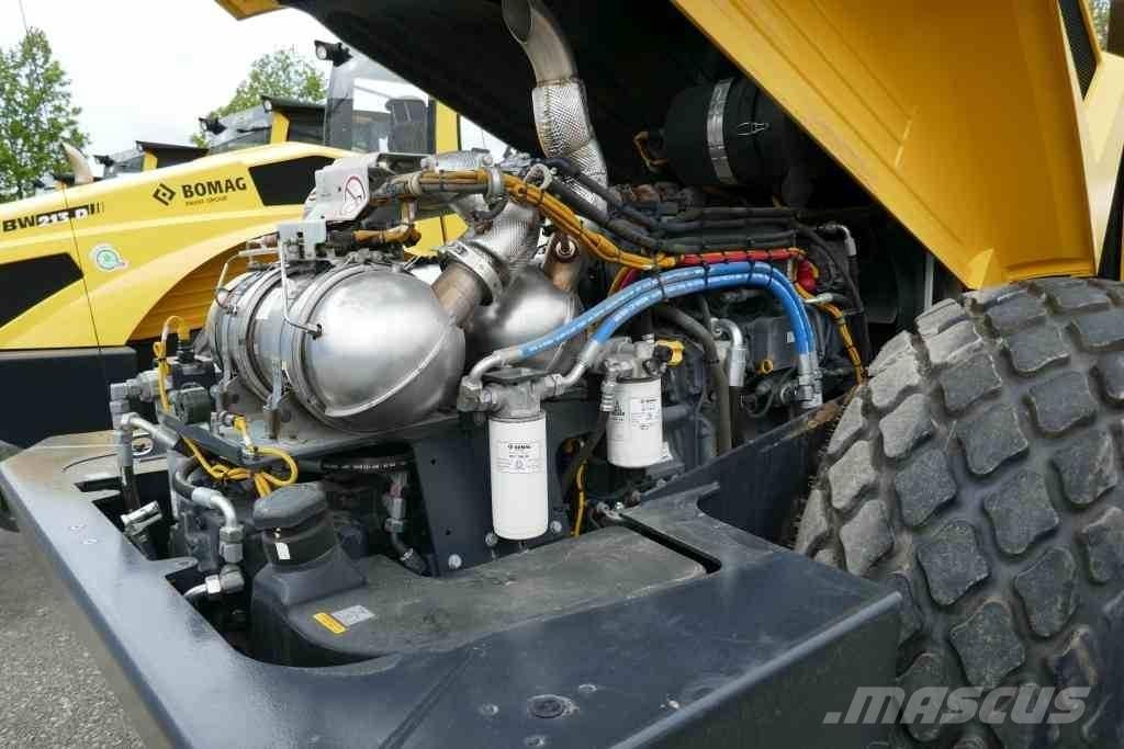 Bomag BW 213 DH-5 Ущільнювачі грунту