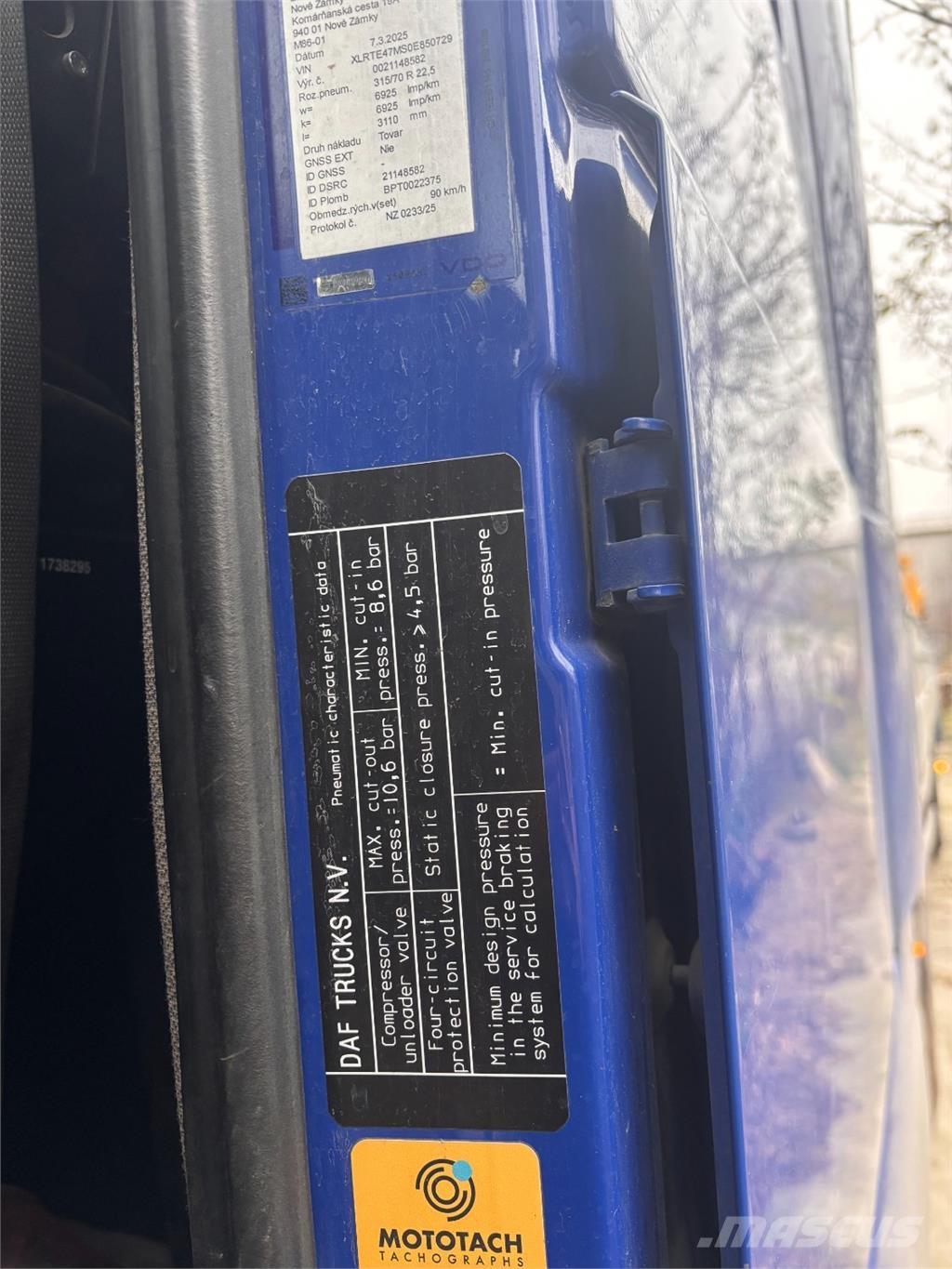 DAF XF 105.460 Тягачі